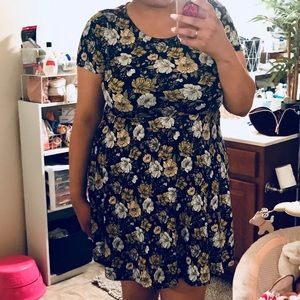 Floral printed mini dress